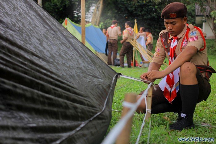 Kwarcab Pramuka Kota Bogor menggelar Lomba Tingkat Regu Pramuka Penggalang Tiga (LT III). Lomba digelar di Lapangan Cifor, Bubulak.